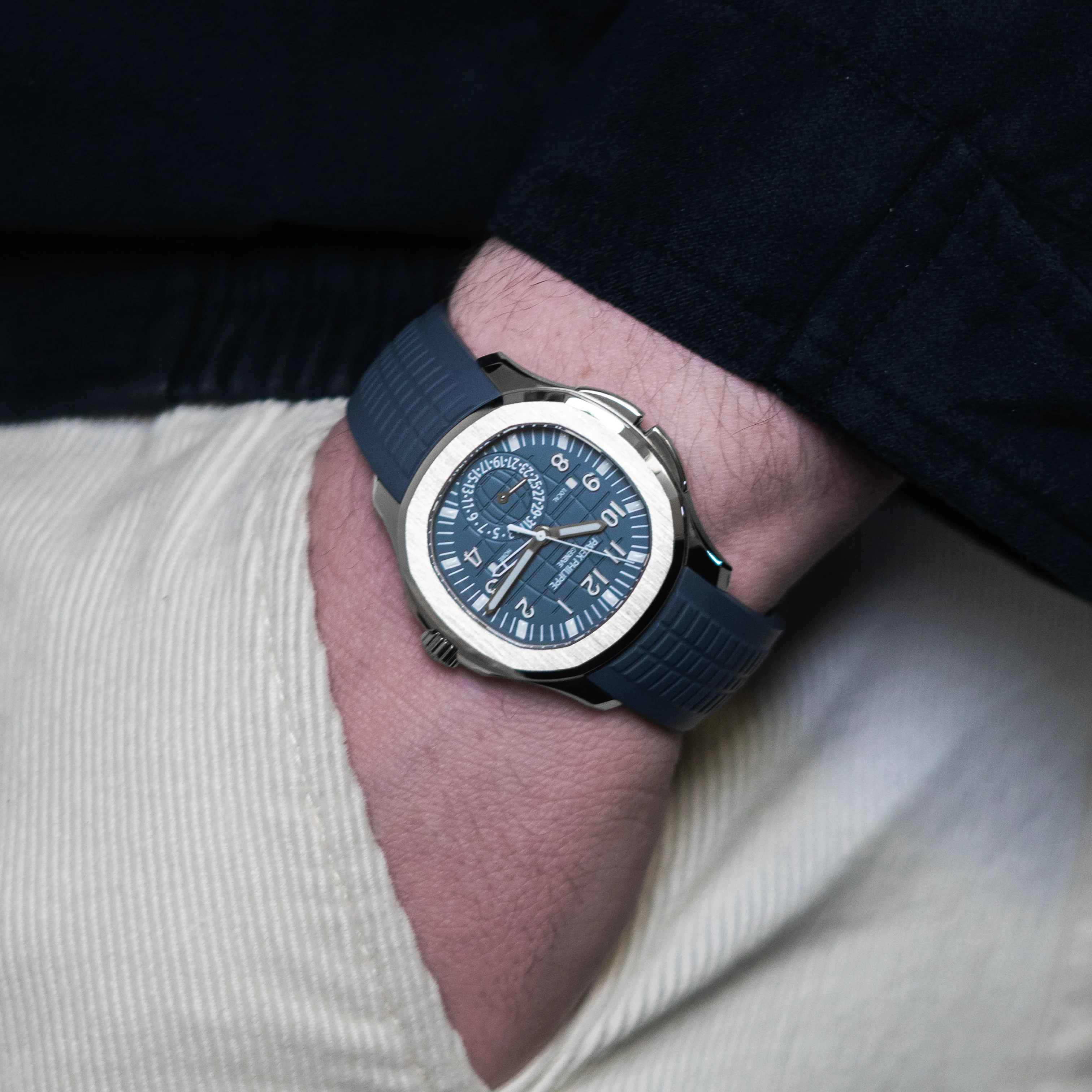 Patek Philippe Aquanaut Travel Time 5164G-001 - Image 5