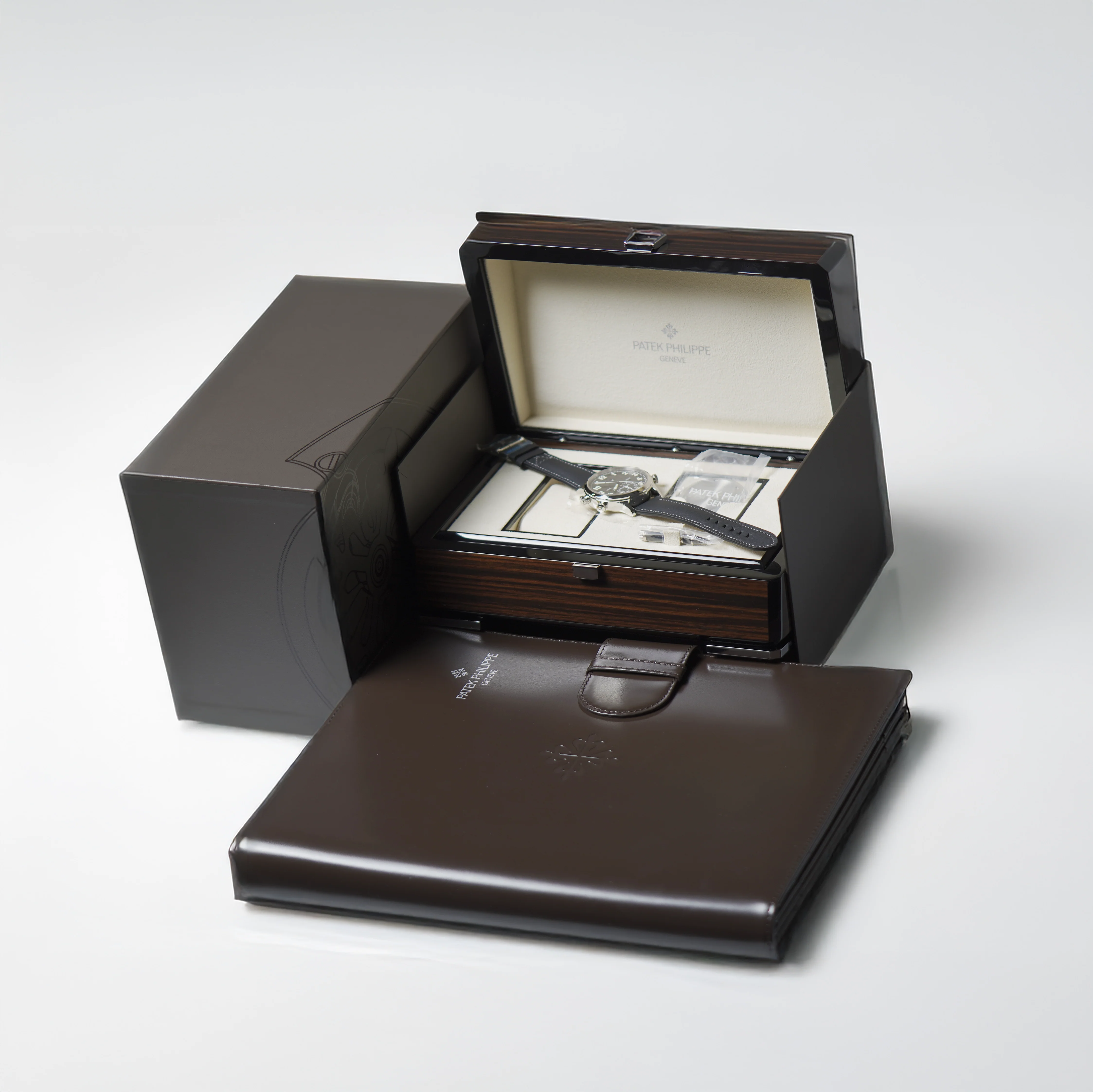 Patek Philippe Grand Complications 5520P-001 'Alarm Travel Time' Platinum - Image 5