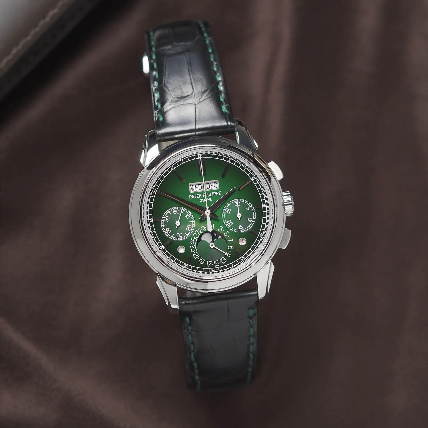 Patek Philippe Grand Complications 5270P-014 Chronograph Perpetual Calendar 'Green Dial' - Image 2