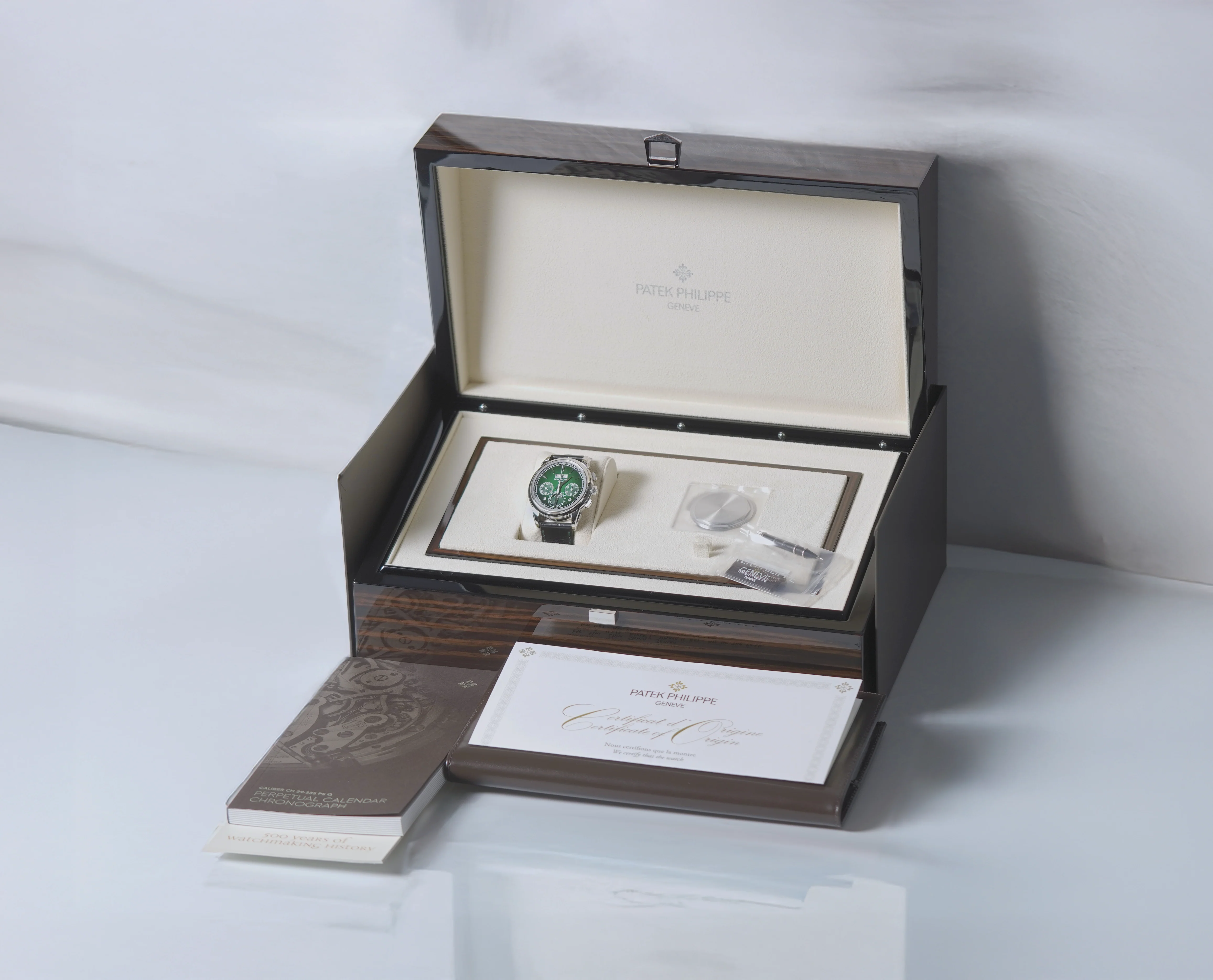 Patek Philippe Grand Complications 5270P-014 Chronograph Perpetual Calendar 'Green Dial' - Image 4