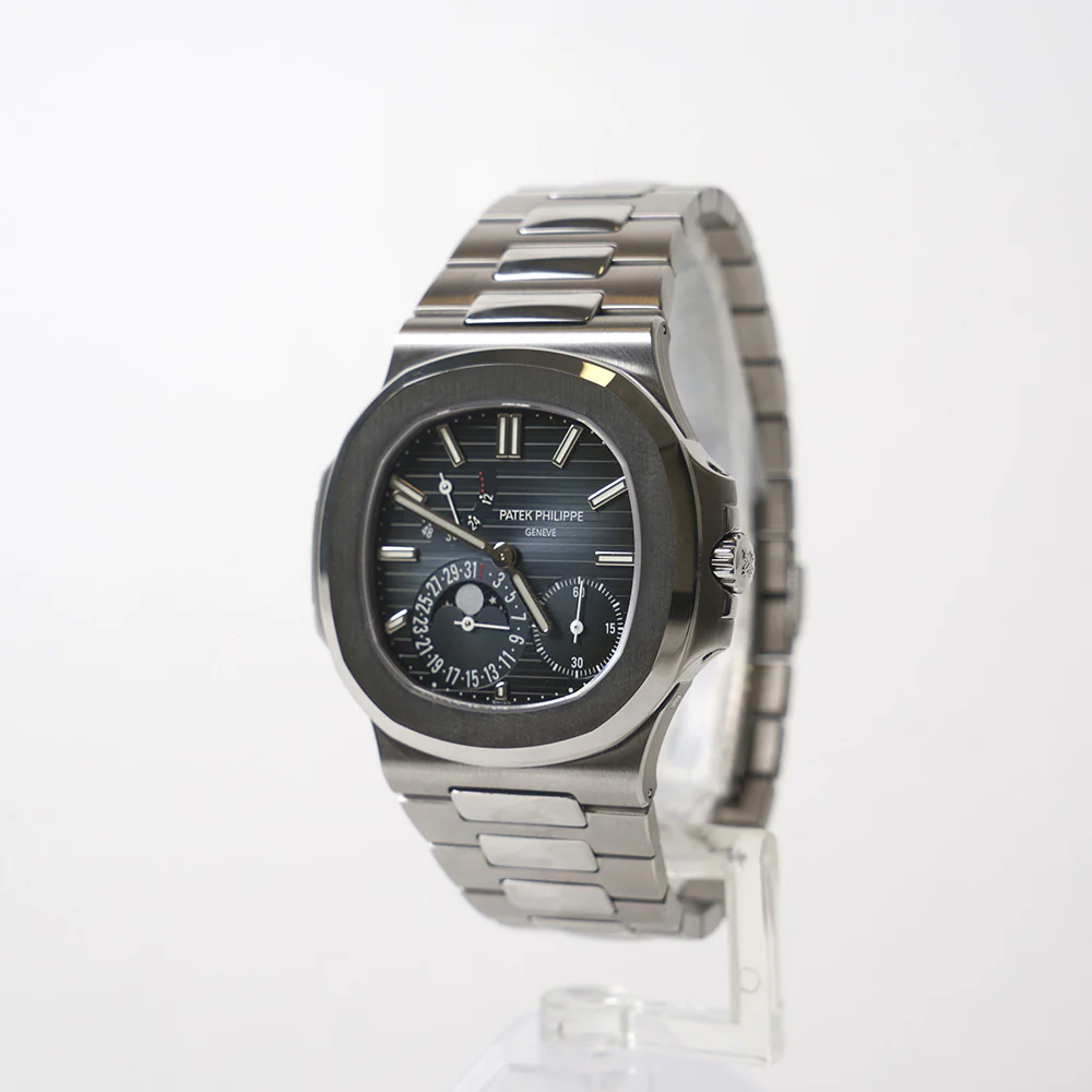 Patek Philippe Nautilus 5712/1A-001 Moonphase - Image 3