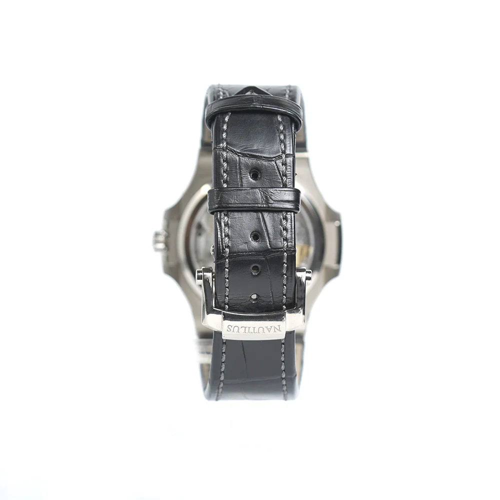 Patek Philippe Nautilus 5712G-001 Moonphase - Image 4