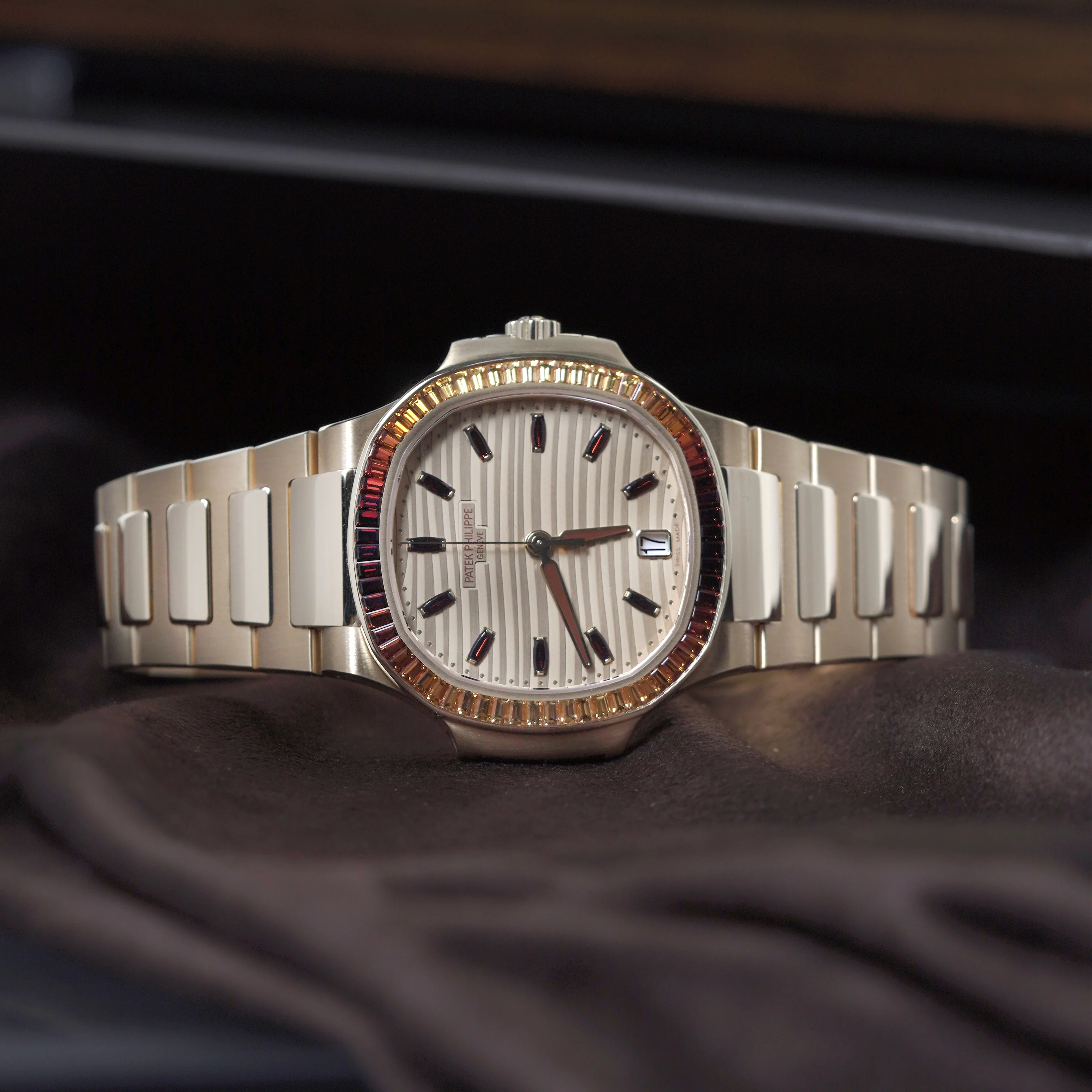 Patek Philippe Nautilus 7118/1300R-001 Gem-Set - Image 3